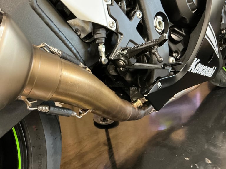 Kawasaki ZX10RR Performance WINTER EDITION 2018 Genuine 202bhp at the Wheel!