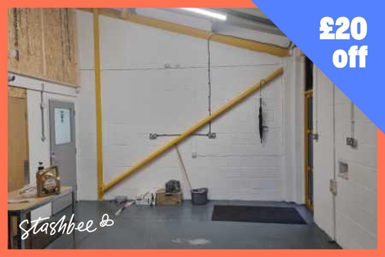 image for Lock-up to rent in Slough (SL1) | Stashbee