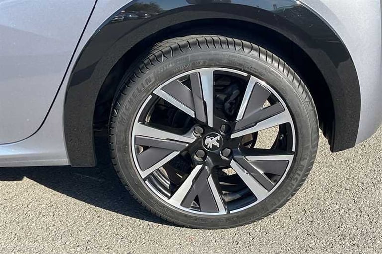 2020 Peugeot 208 1.2 PureTech 130 GT Line 5dr EAT8 HATCHBACK PETROL Automatic