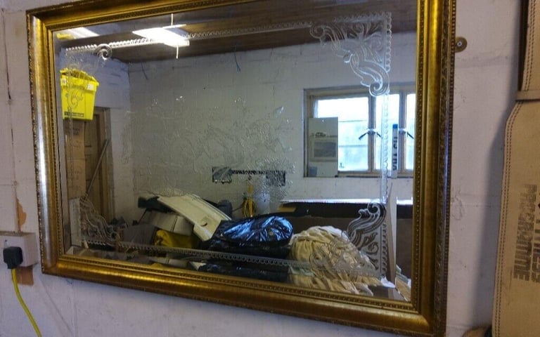 image for UNIQUE HORSE RACING MIRROR 
