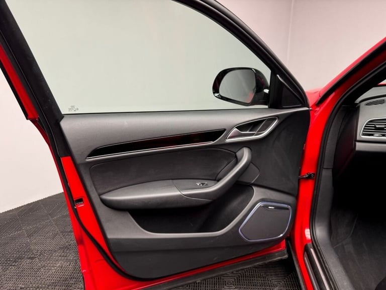 2018 Audi Q3 2.0 TFSI Black Edition SUV 5dr Petrol S Tronic quattro Euro 6 (s/s) (180 ps ESTATE P...