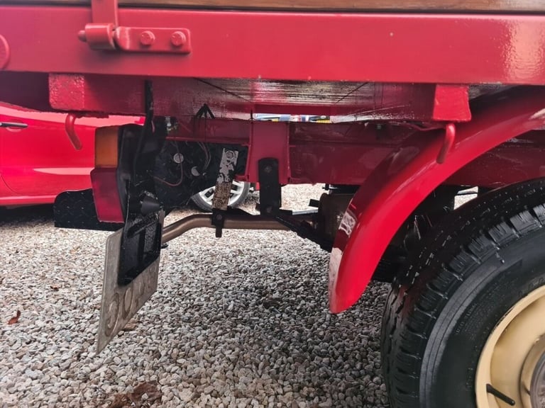 Mk1 TRANSIT 1968 DROPSIDE FULLY RESTORED  1.6V4 INSIDE AND OUT