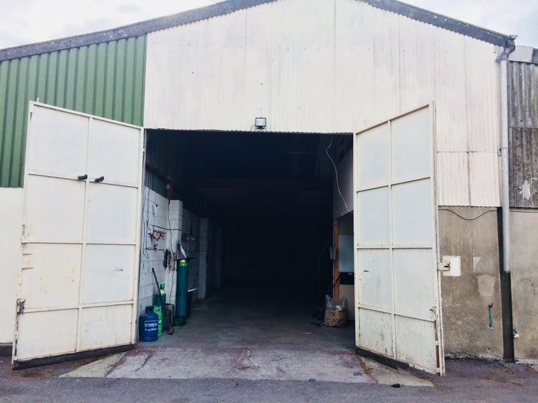 Industrial unit to let