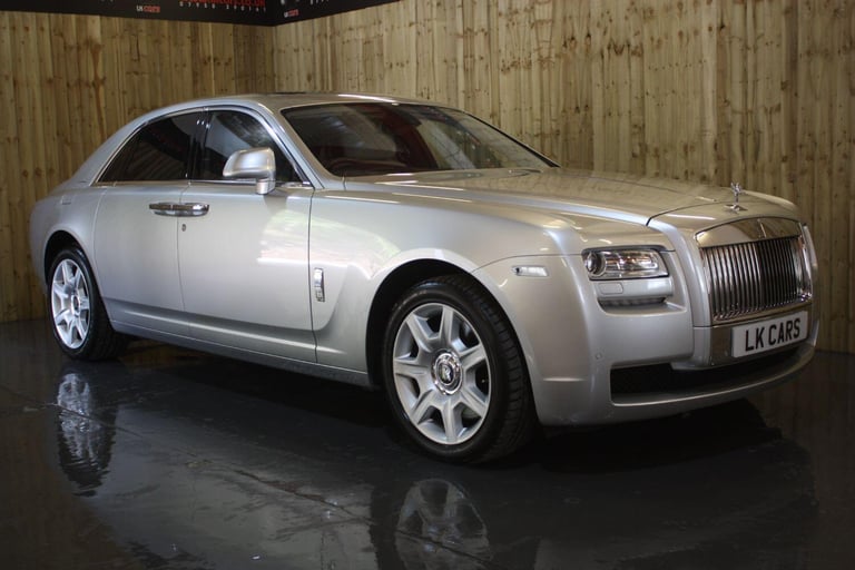 ROLLS-ROYCE GHOST 6.6 V12 2012