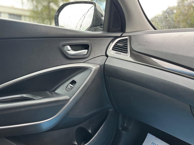 2015 Hyundai Santa Fe 2.2 CRDi Premium 4WD Euro 5 5dr (7 seat) ESTATE Diesel Manual