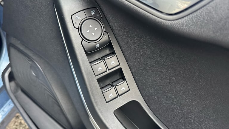 2022 Ford Fiesta 1.0 EcoBoost Hybrid mHEV 125 ST-Line X Edition 5dr HATCHBACK PETROL Manual