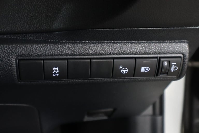 2021 Toyota Corolla 1.8 VVT-h Icon Tech Touring Sports CVT Euro 6 (s/s) 5dr Estate PETROL/ELECTRI...