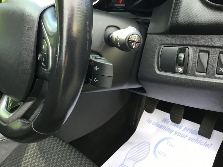 2017 Renault Clio 1.5 dCi Dynamique S Nav Hatchback 5dr Diesel Manual Euro 6 (s/s) (90 ps) Hatchb...