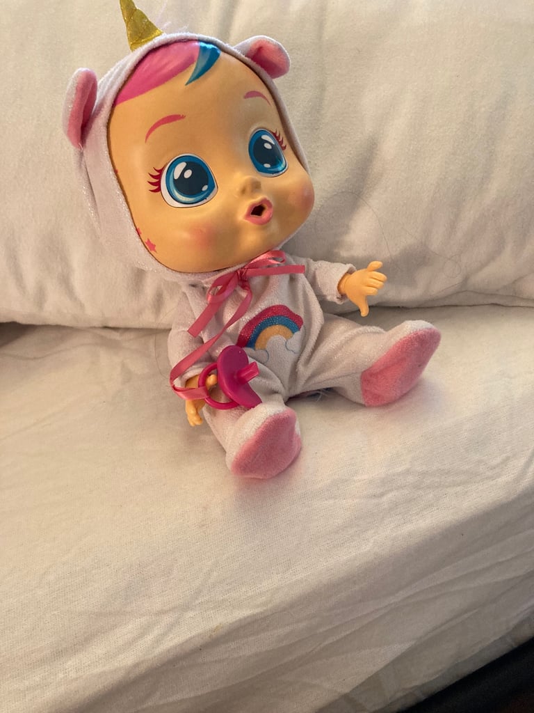 Cry baby doll who cries when you take her dummy out