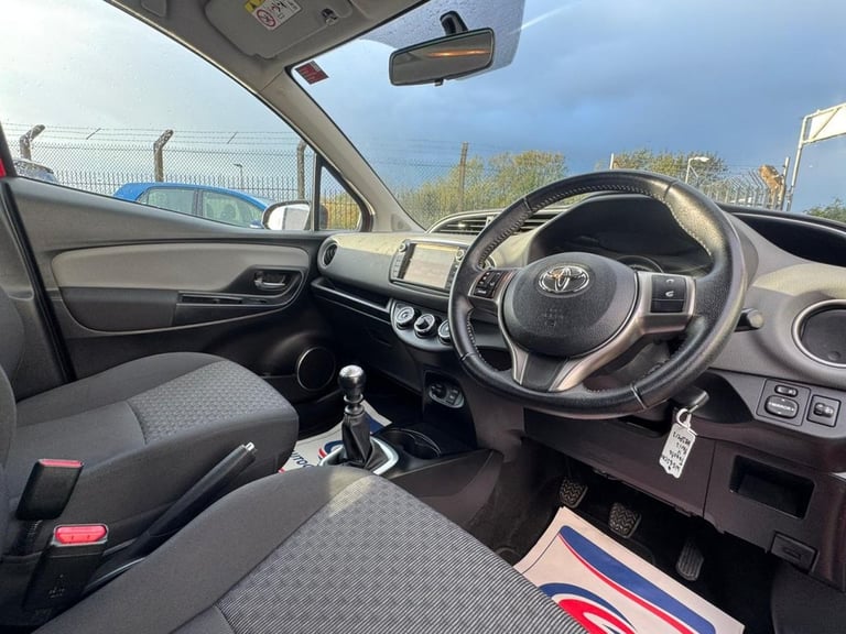 2015 65 TOYOTA YARIS 1.4 D-4D ICON HATCHBACK 5DR DIESEL MANUAL EURO 6 (90 PS) DI