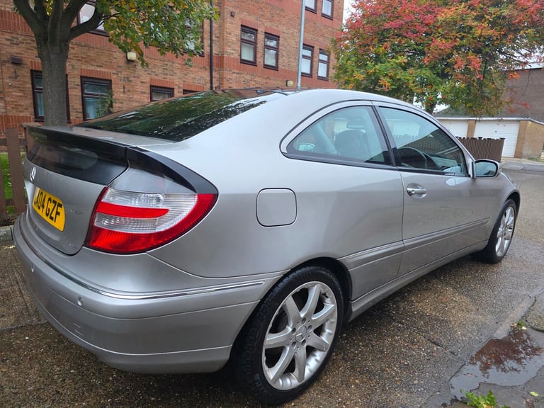 Mercedes-Benz, C CLASS, Coupe, 2004, Semi-Auto, 3199 (cc),3 doors - Image 4