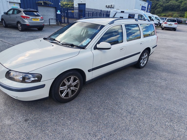 Volvo, V70, Estate, 2001, Manual, 2435 (cc), 5 doors