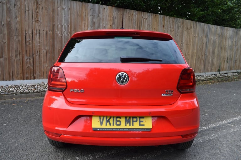 VOLKSWAGEN POLO 1.4 TDI BlueMotion Tech Match Red Manual Diesel 2016