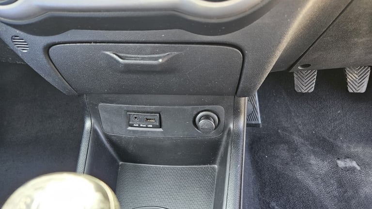 Hyundai, I20, Hatchback, 2010, Manual, 1396 (cc), 5 doors
