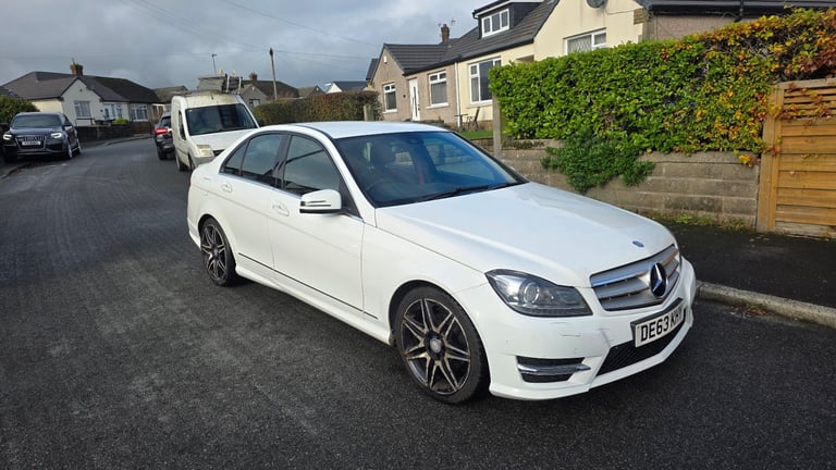 Mercedes-Benz, C CLASS, Saloon, 2013, Semi-Auto, 2143 (cc), 4 doors