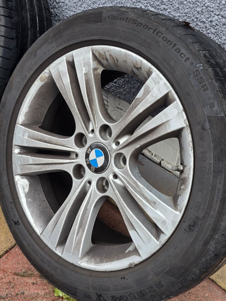 BMW alloy wheels 17" with tyres bargain