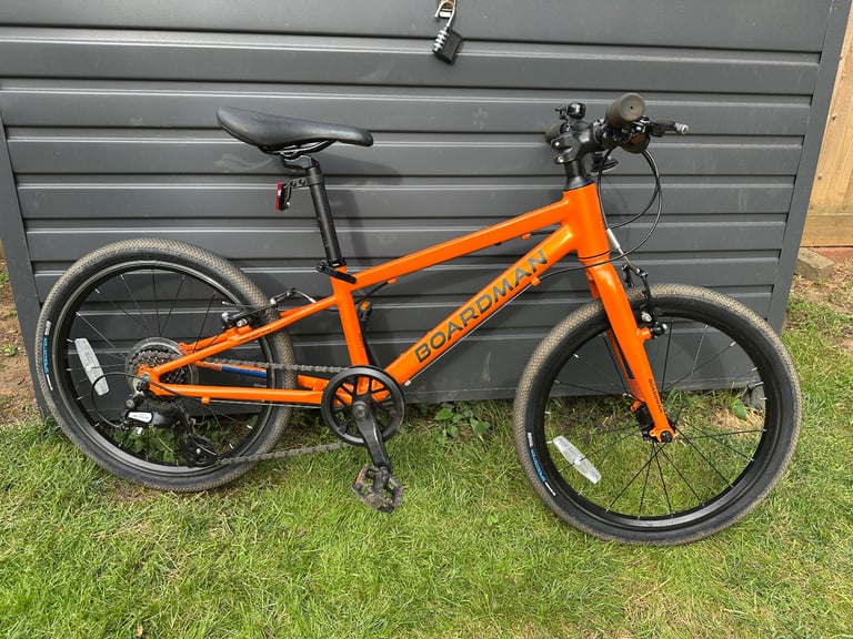 image for Boardman JNR Hybrid Bike 20 inch wheel