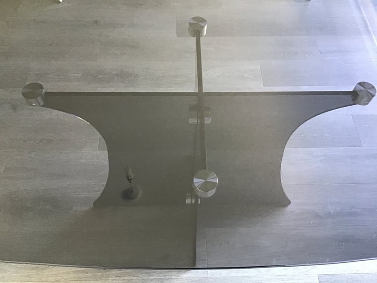 Dining table for sale