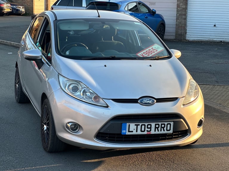 2009 Ford Fiesta 1.4 Zetec 5dr HATCHBACK Petrol Manual