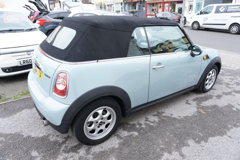 2013 MINI Convertible 1.6 Cooper 2dr CONVERTIBLE PETROL Manual