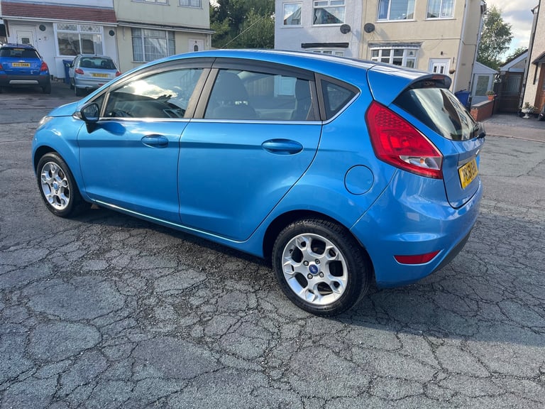 Ford, FIESTA, Hatchback, 2011, Manual, 1242 (cc), 5 doors