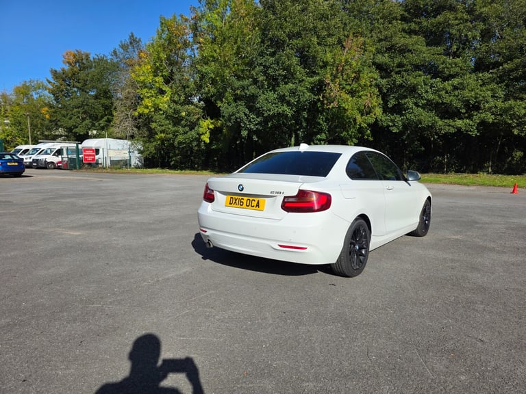 2016 BMW 2 Series 218i SE 2dr Step Auto 8 SPEEDS, NEW SHAPE, PETROL, WHITE COUPE Petrol Automatic