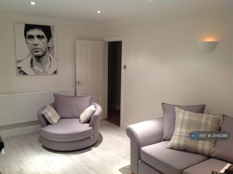2 bedroom flat in Four Pounds Avenue, Coventry, CV5 (2 bed) (#2590385)