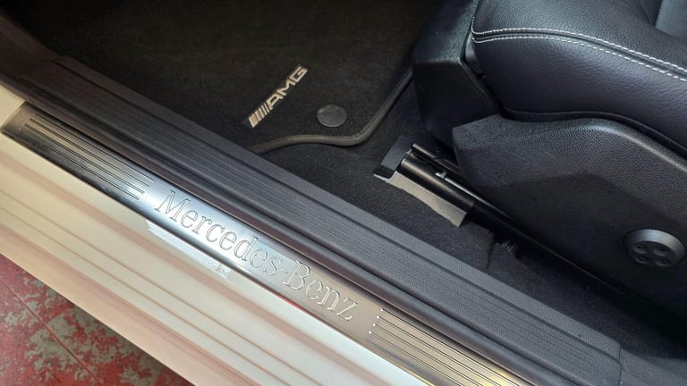  Mercedes-Benz E-Class 3.5 AUTO AMG LINE E350 AVANTGARDE Petrol Automatic
