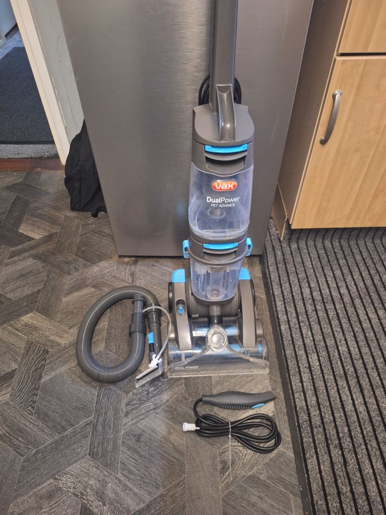 Vax Rapid Power pet carpet shampooer 