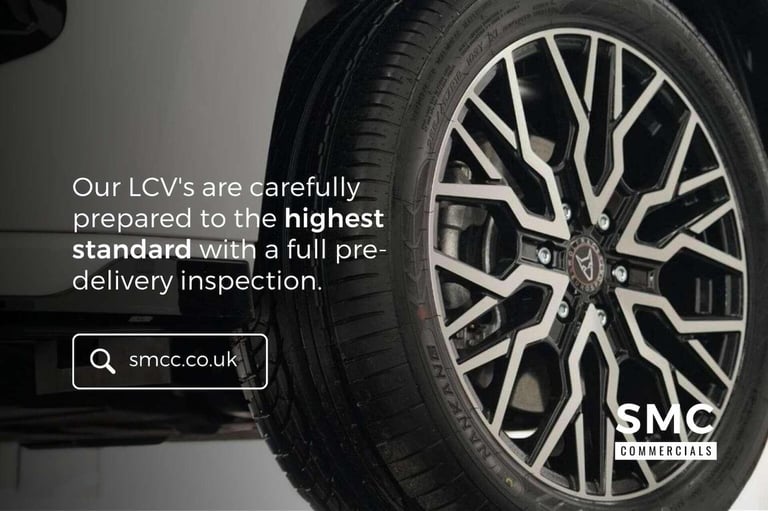 LAND ROVER DISCOVERY 4 3.0 SD V6 Auto 4X4 5dr 2013