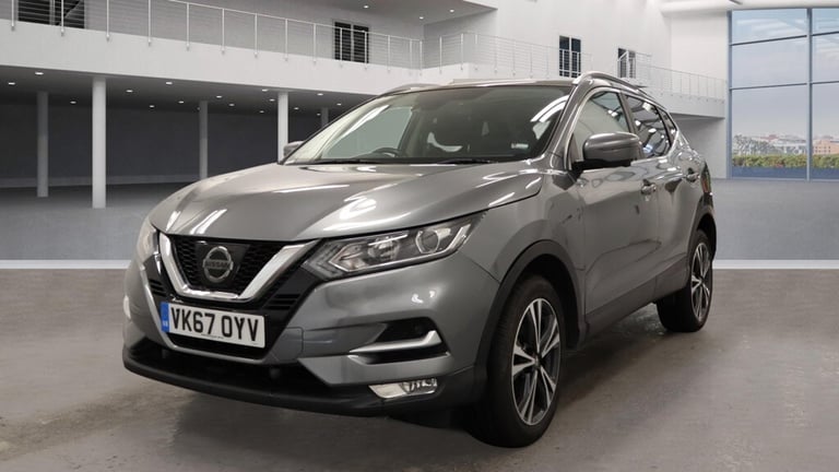 2017 Nissan Qashqai 1.5 dCi N-Connecta 5dr ++ ULEZ / PANROOF / NAV / CAMERA / DAB ++ HATCHBACK Di...