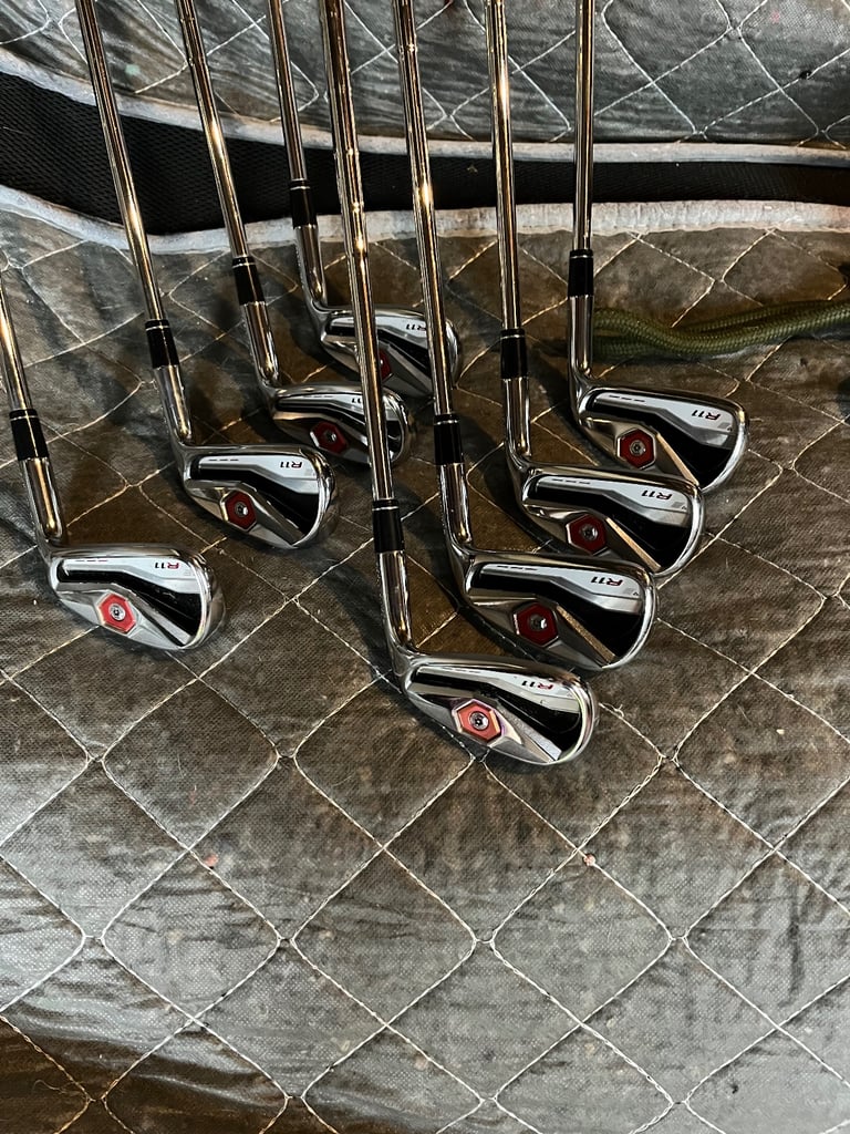 image for Taylormade R11 iron set.