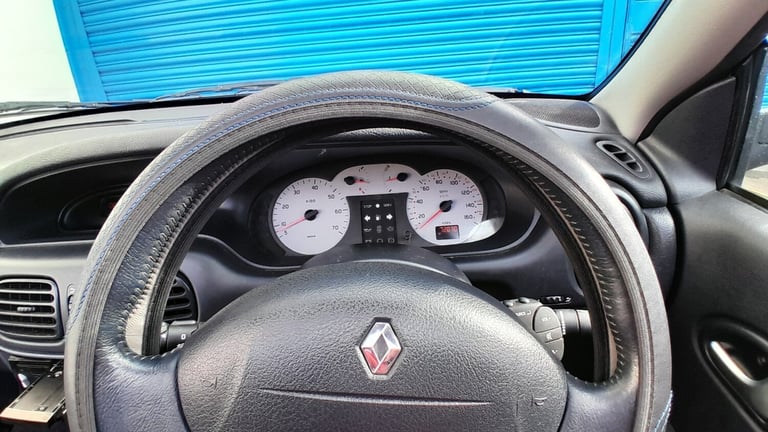 2002 Renault Megane 1.6 16V Dynamique + 2dr COUPE Petrol Manual