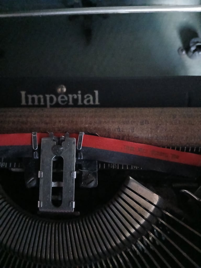 Antique imperial typewriter 