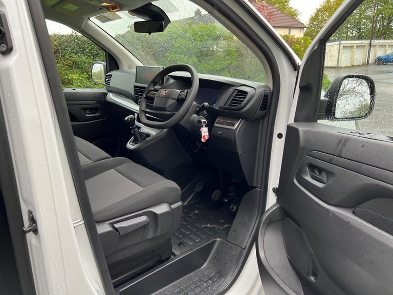 November 2024 Vauxhall Vivaro 2.0 3100 Prime XL Crew (145) Double Cab – 5 Seater