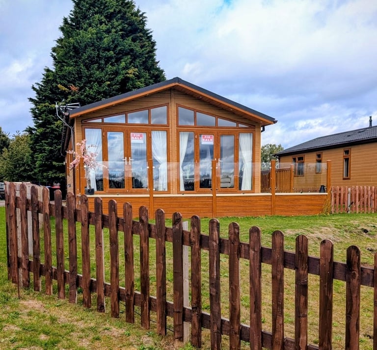 Omar Luxury Lodge For Sale