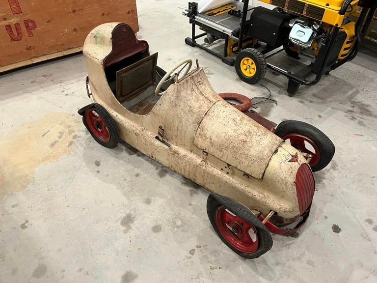 AUSTIN PATHFINDER PEDAL CAR WANTED AUSTIN PATHFINDER PEDAL CAR WANTED 