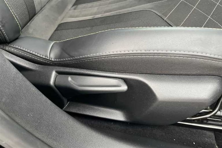 2022 Peugeot 208 1.2 PureTech 130 GT Premium 5dr EAT8 HATCHBACK PETROL Automatic