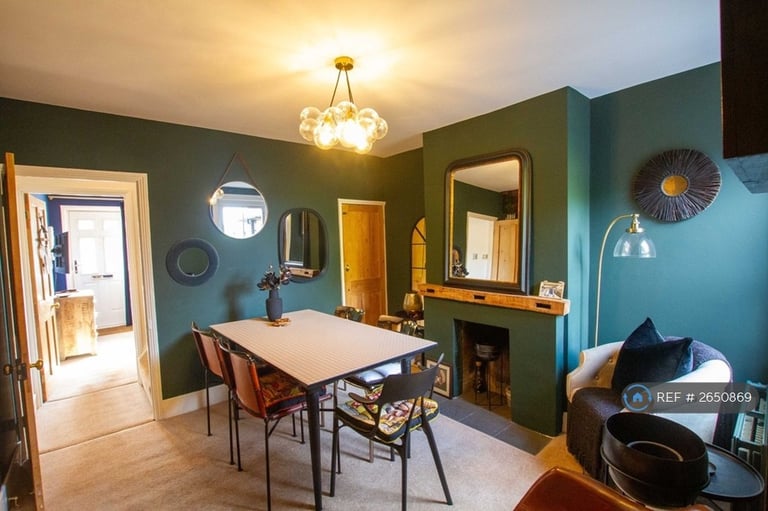 1 bedroom in Victoria Cottages, Bramley, Guildford, GU5 (#2650869)