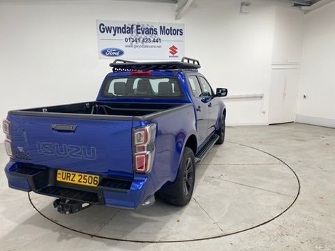  Isuzu D-max 1.9 V-Cross Double Cab 4x4 Auto Diesel