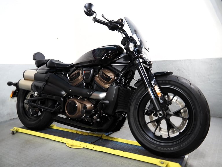 2022 Harley-Davidson Sportster 1250 s 2k miles stunning FSH ,see video 