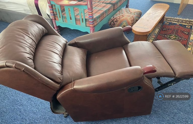 Studio flat in Surrenden Crescent, Brighton, BN1 (#2622599)