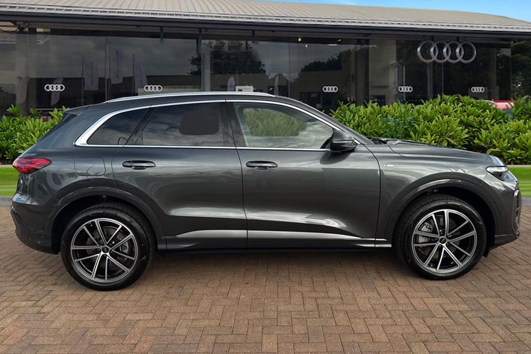 2025 Audi Q5 2.0 TDI S line S Tronic quattro Euro 6 (s/s) 5dr SUV Automatic