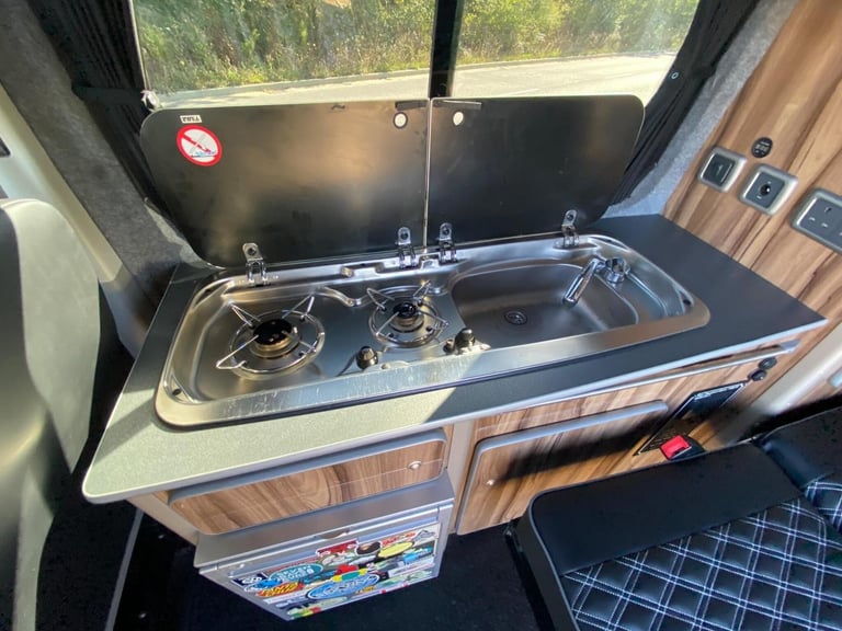 2010 Volkswagen Transporter 5 Belts, 4 Berth Campervan