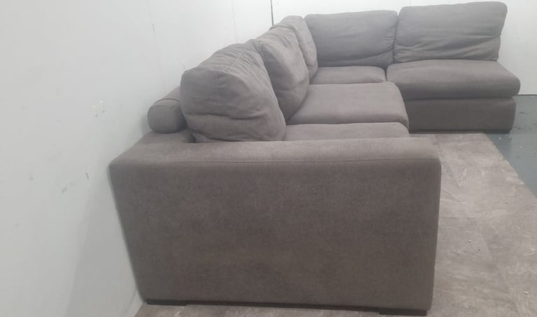 Corner Sofa & Footstool *Can Deliver* 