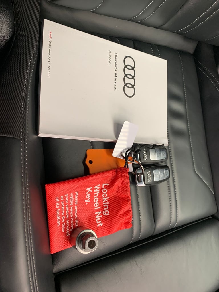2022 Audi e-tron 300kW 55 Quattro 95kWh S Line 5dr Auto ESTATE ELECTRIC Automatic