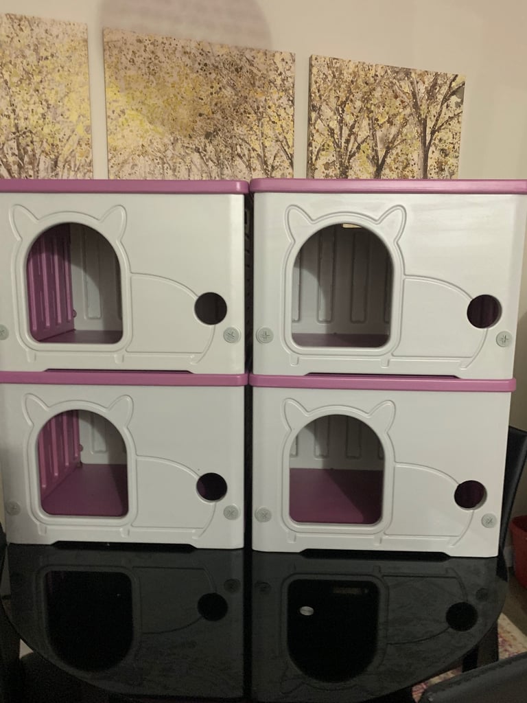 ⭐️Super cute cat/dog/rabbit/piggy houses x 4⭐️ 