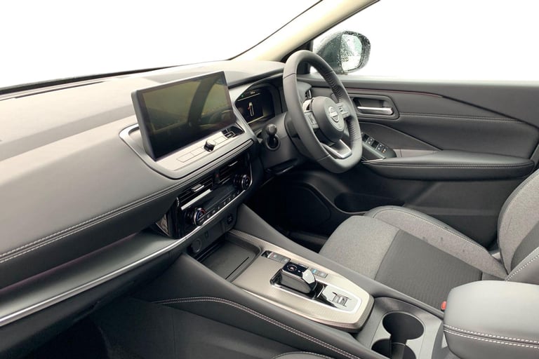 2025 Nissan Qashqai 1.5 E-Power N-Connecta [Glass Roof] 5dr Auto Hatchback Hybrid Automatic