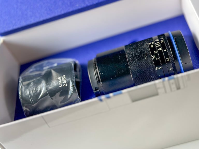 Zeiss Loxia 2.4/85