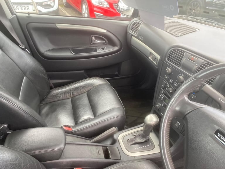2004 Volvo S40 1.8 Sport 4dr Auto [122bhp] SALOON PETROL Automatic